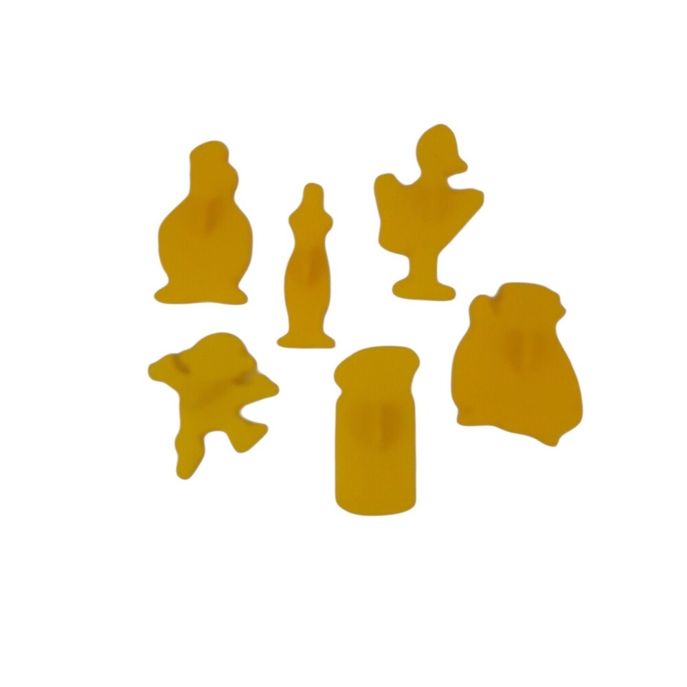 6 Sesame Street Yellow Plastic Cookie Cutters 1970s Oscar Cookie Count Big Bird - Picture 2 of 5